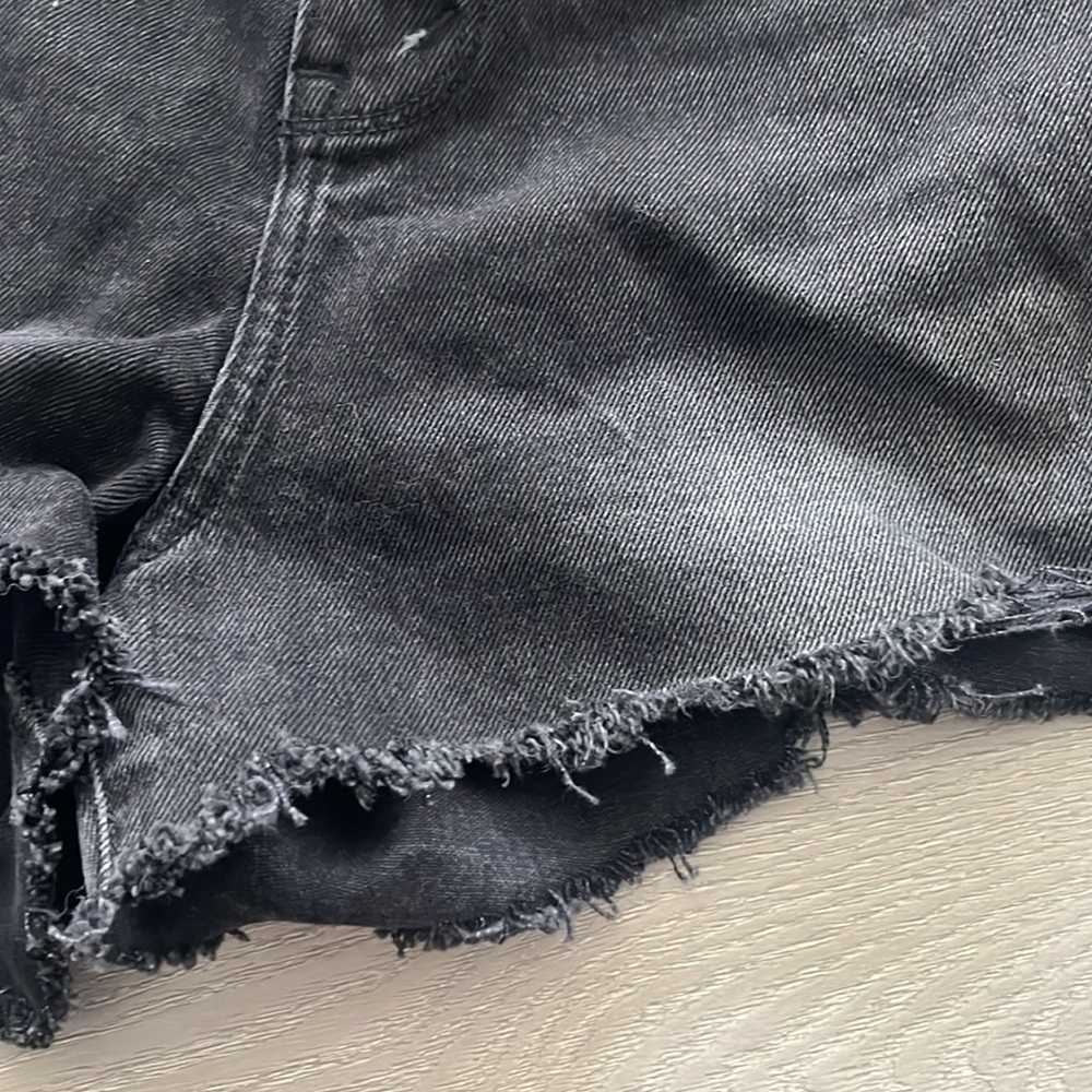 Abercrombie Ultra High Rise Mom Short - Picture 3 of 6